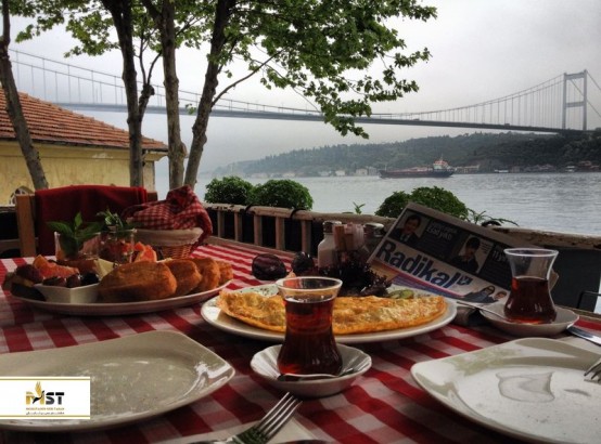 صبحانه ترکی خوشمزه را در مناطق زیبای استانبول بخوریم