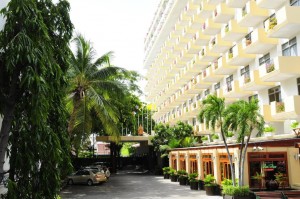 hotels-Thailand-Pattaya-Golden-Beach-29562707-e44c25902450a1277b9e6c18ffbb1521.jpg