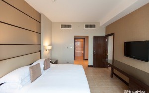 hotels-dubai-Khalidia-Palace-khalidiya-two-bedroom-suite-with--(4)-bb880fb51c6b9371b902060267e97128.jpg