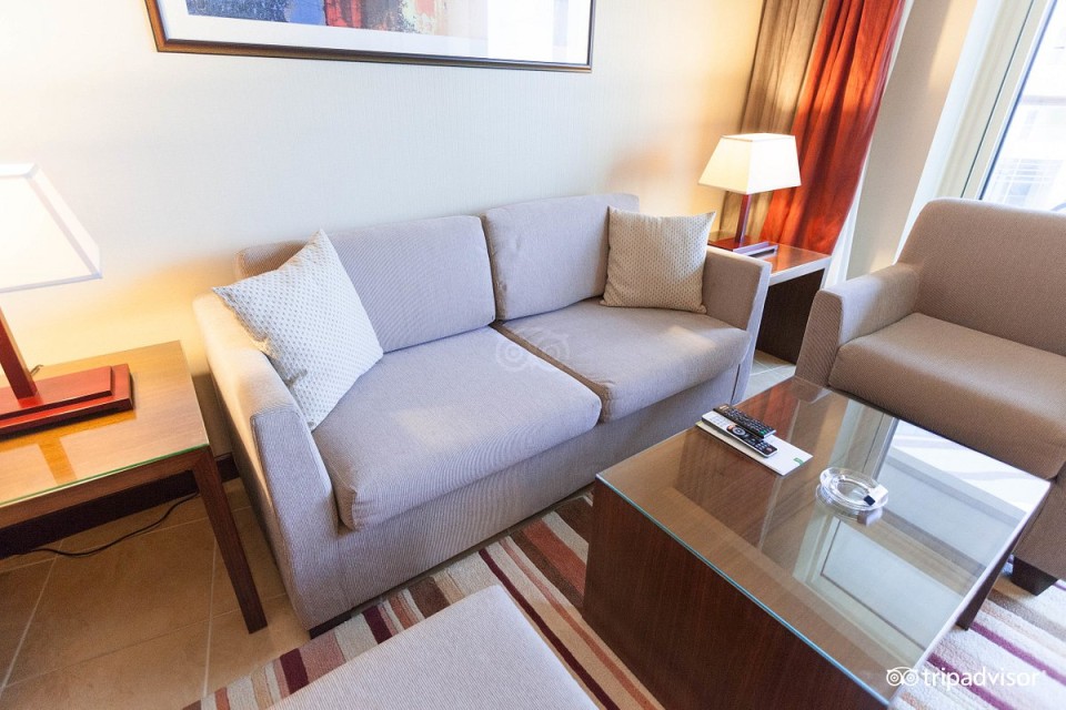 hotels-dubai-Khalidia-Palace-premium-suite--v4966806-26ba2c9637d85cfabc7a35aea816c669.jpg