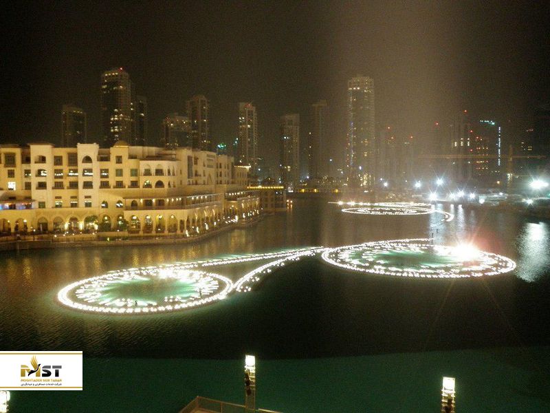 تنوع نمایش رقص نور و آب در اب‌نمای موزیکال دبی