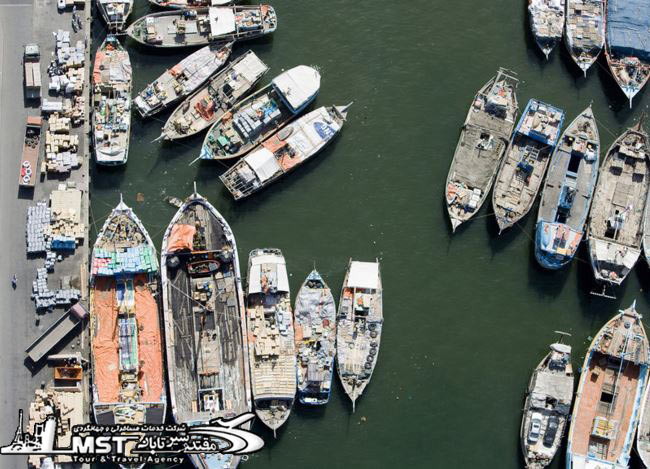 Aerial_View_over_Moored_Boats_in_a_Marina | دبی - عکسهای زیبا از دبی - عکس دبی
