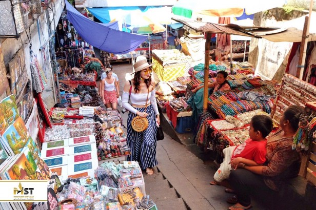 خرید در بازارهای سنتی بالی