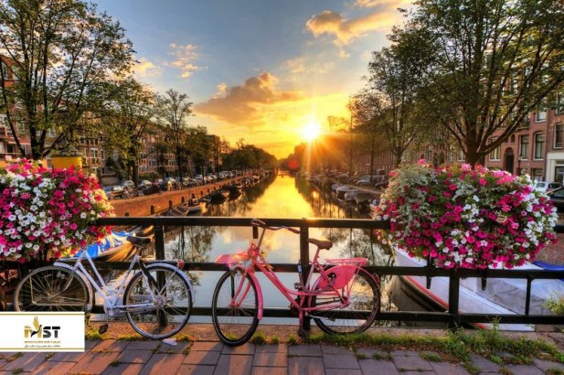 راهنمای دوچرخه سواری در آمستردام هلند