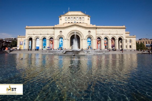 بازدید از گالری هنر ملی در سفر به ارمنستان 