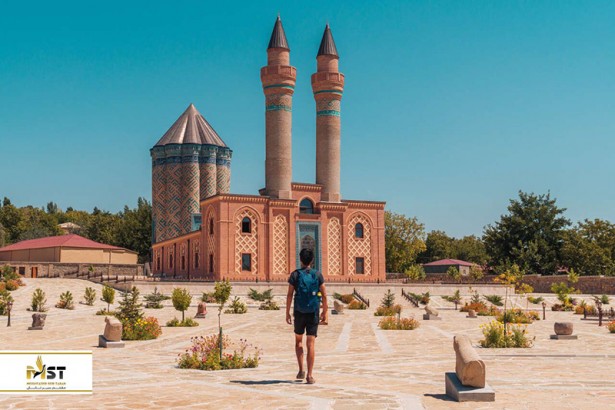 آیا آذربایجان کشوری امن برای سفر است؟