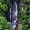 گردش در آبشار ماخونتستی گرجستان