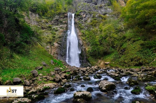 معرفی زیباترین آبشارهای گرجستان