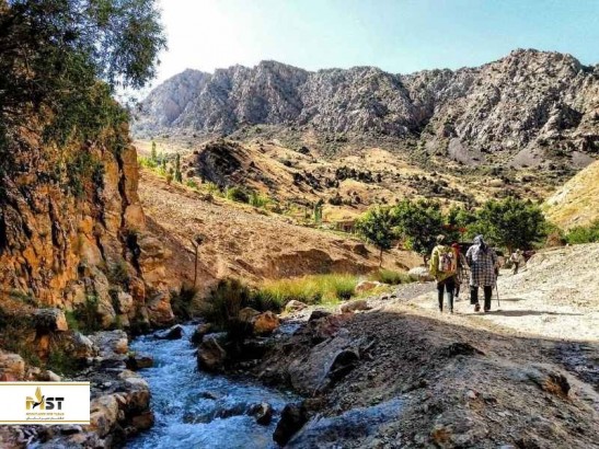 طبیعت‌گردی در اطراف مشهد