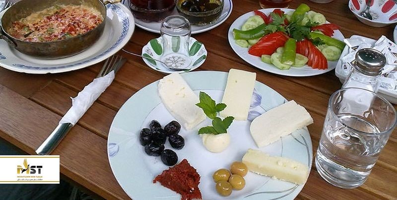 یک صبحانه ترکی شامل چه مواردی است