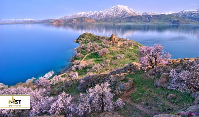 جاذبه‌های نزدیک دریاچه‌ی وان در ترکیه