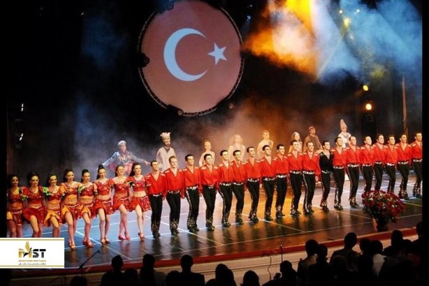 تماشای رقص افسانه ترکی در آنتالیا