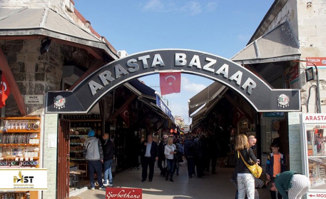 تجربه خرید در بازار آراستا استانبول