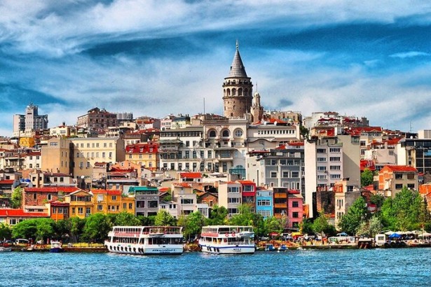 راهنمای بازدید از محله فنر و بالات استانبول