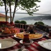 صبحانه ترکی خوشمزه را در مناطق زیبای استانبول بخوریم
