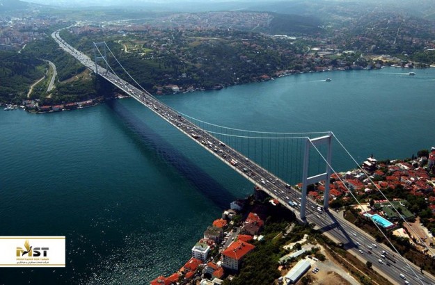 بازدید از پل جادویی استانبول که قاره آسیا را به اروپا متصل می‌کند