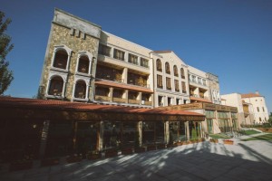 hotels-Armenia-Yerevan-Caucasus-181652156-e44c25902450a1277b9e6c18ffbb1521.jpg