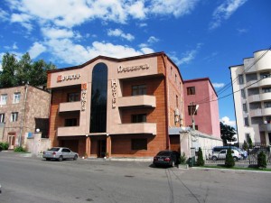 hotels-Armenia-Yerevan-Primer-9236201-e44c25902450a1277b9e6c18ffbb1521.jpg