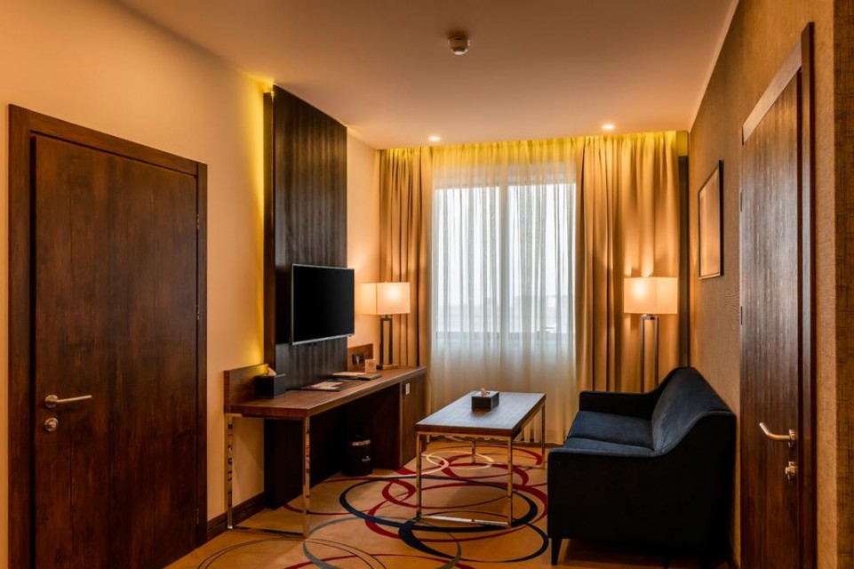hotels-Armenia-Yerevan-Ramada-by-Wyndham-219703838-26ba2c9637d85cfabc7a35aea816c669.jpg