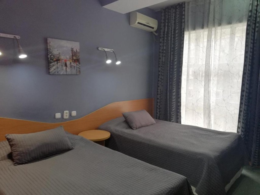 hotels-Kazakhstan-Aktau-Three-Dolphins-131834749-26ba2c9637d85cfabc7a35aea816c669.jpg