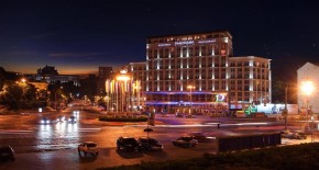 هتل Dnipro کیف
