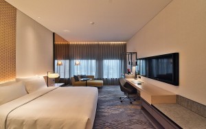 hotels-Malaysia-Kuala-LAmpur-EQ-deluxe-king-room-bb880fb51c6b9371b902060267e97128.jpg