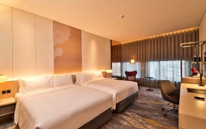 hotels-Malaysia-Kuala-LAmpur-EQ-deluxe-twin-room-bb880fb51c6b9371b902060267e97128.jpg