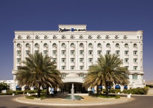 hotels-Oman-Radisson-Blu-40763382-e44c25902450a1277b9e6c18ffbb1521.jpg