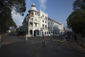 hotels-Sri-Lanka-Kandy-Queens-49507460-e44c25902450a1277b9e6c18ffbb1521.jpg