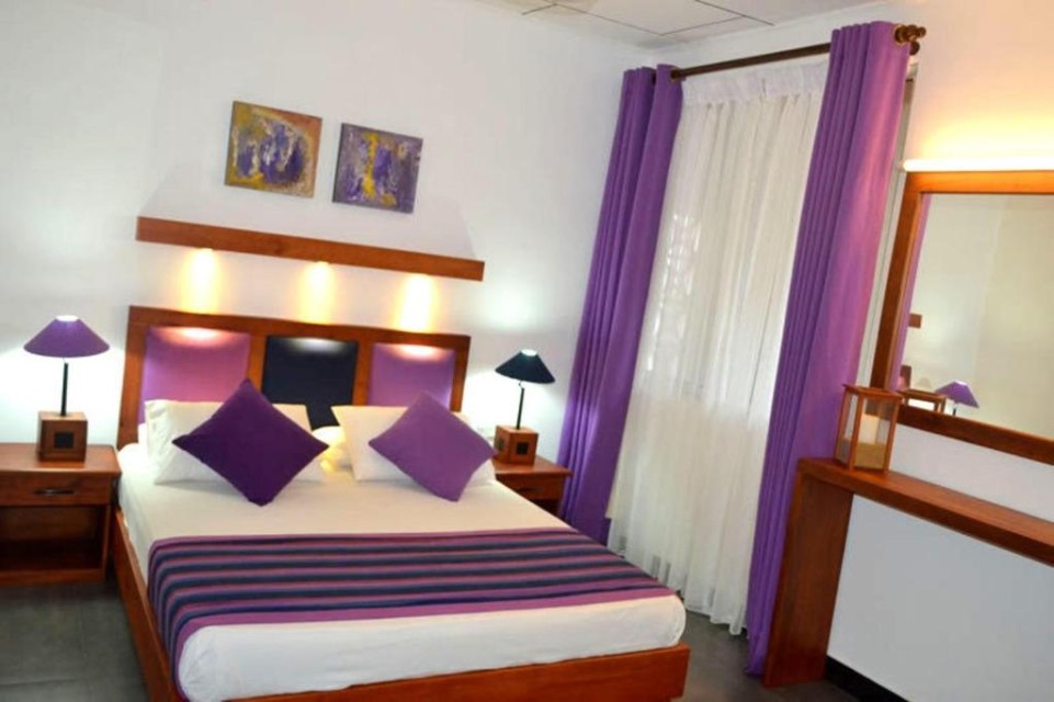 hotels-Sri-Lanka-Negombo-Golden-Star-Beach-226156004-26ba2c9637d85cfabc7a35aea816c669.jpg