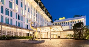 هتل Ramada Plaza by Wyndham Chao Fah پوکت