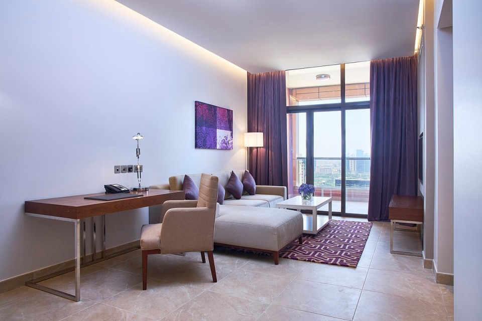 hotels-dubai-Mercure-Barsha-Heights-Suite-mercure-dubai-barsha-(27)-26ba2c9637d85cfabc7a35aea816c669.jpg