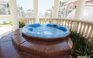 hotels-dubai-Swissotel-Al-Murooj-premium-suite--v2866613-bb880fb51c6b9371b902060267e97128.jpg