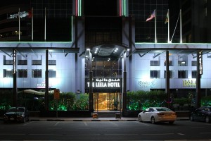 hotels-dubai-The-Leela-front-entrance-e44c25902450a1277b9e6c18ffbb1521.jpg