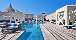 هتل V Curio Collection by Hilton دبی 