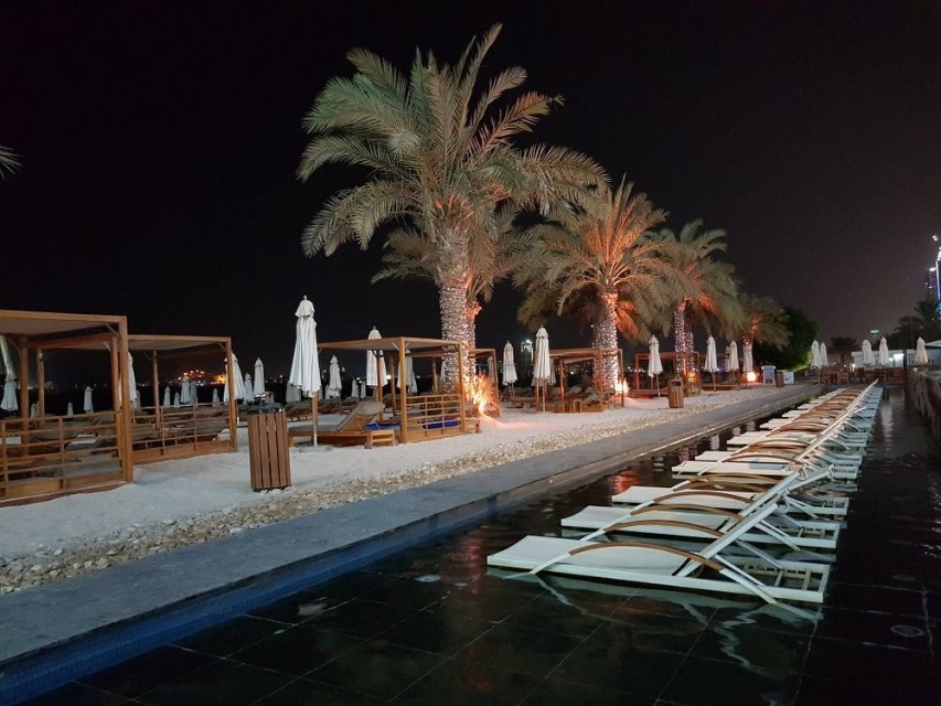 hotels-dubai-hotel-doubleTree-by-hilton-jumeirah-beach-dubai-20180927-190244-largejpg-26ba2c9637d85cfabc7a35aea816c669.jpg
