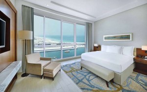 hotels-dubai-hotel-doubleTree-by-hilton-jumeirah-beach-dubai-guest-room-(12)-bb880fb51c6b9371b902060267e97128.jpg