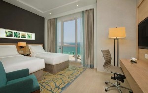 hotels-dubai-hotel-doubleTree-by-hilton-jumeirah-beach-dubai-guest-room-(4)-bb880fb51c6b9371b902060267e97128.jpg