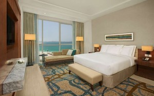 hotels-dubai-hotel-doubleTree-by-hilton-jumeirah-beach-dubai-guest-room-(7)-bb880fb51c6b9371b902060267e97128.jpg