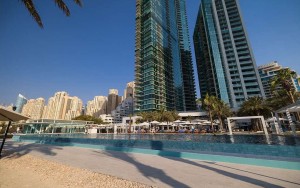 hotels-dubai-hotel-doubleTree-by-hilton-jumeirah-beach-dubai-pool-(2)-bb880fb51c6b9371b902060267e97128.jpg