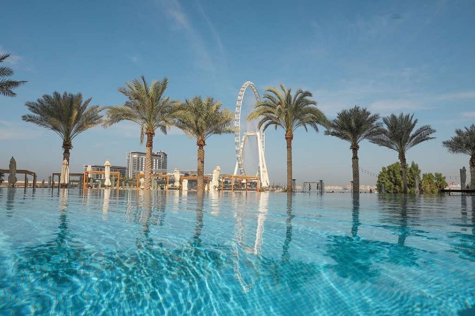 hotels-dubai-hotel-doubleTree-by-hilton-jumeirah-beach-dubai-pool-(3)-26ba2c9637d85cfabc7a35aea816c669.jpg