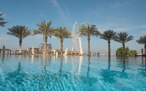 hotels-dubai-hotel-doubleTree-by-hilton-jumeirah-beach-dubai-pool-(3)-bb880fb51c6b9371b902060267e97128.jpg