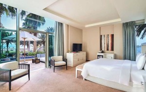 hotels-dubai-hotel-rixos-the-palm-dubai-guest-room-(1)-bb880fb51c6b9371b902060267e97128.jpg