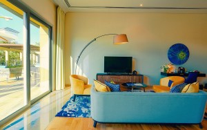 hotels-dubai-hotel-rixos-the-palm-dubai-pool-suite-living-room-(1)-bb880fb51c6b9371b902060267e97128.jpg