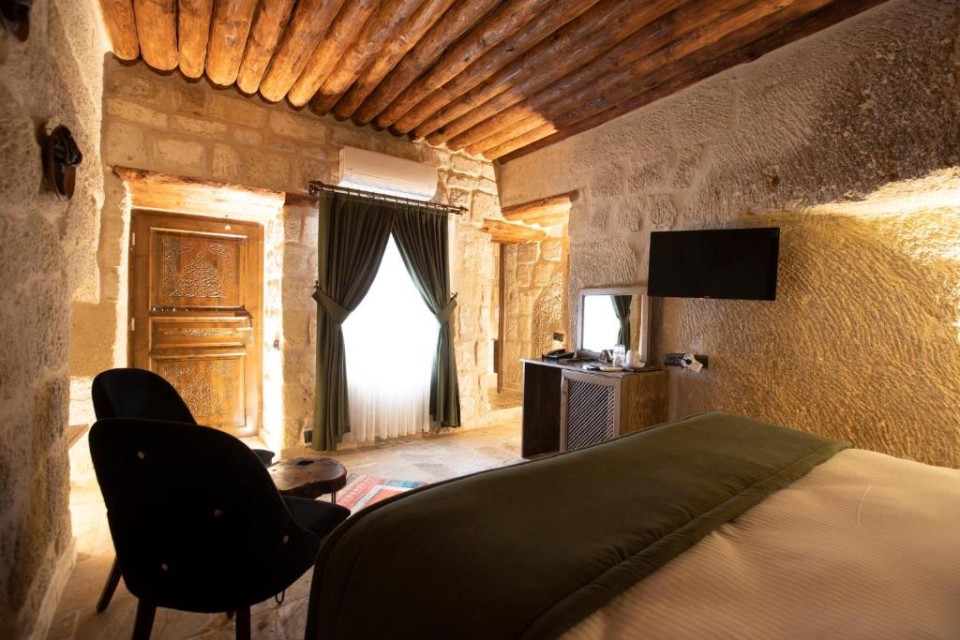 hotels-turkey-Cappadocia-Medusa-Cave-295210458-26ba2c9637d85cfabc7a35aea816c669.jpg