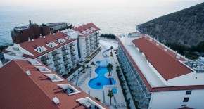 هتل Ramada Hotel and Suites by Wyndham کوش آداسی