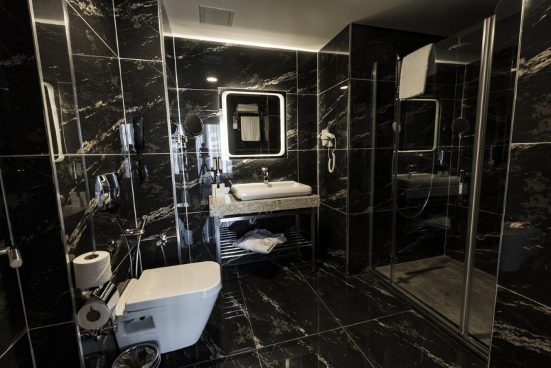هتل رویال اکسیس سوییتس ترابزون Hotel Royal Axis Suites Trabzon مقتدر سیر
