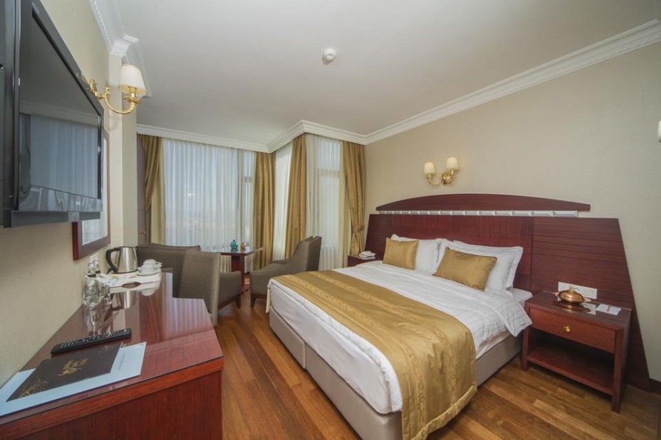 hotels-turkey-istanbul-Golden-Park-Hotel-اتاق8-26ba2c9637d85cfabc7a35aea816c669.jpg
