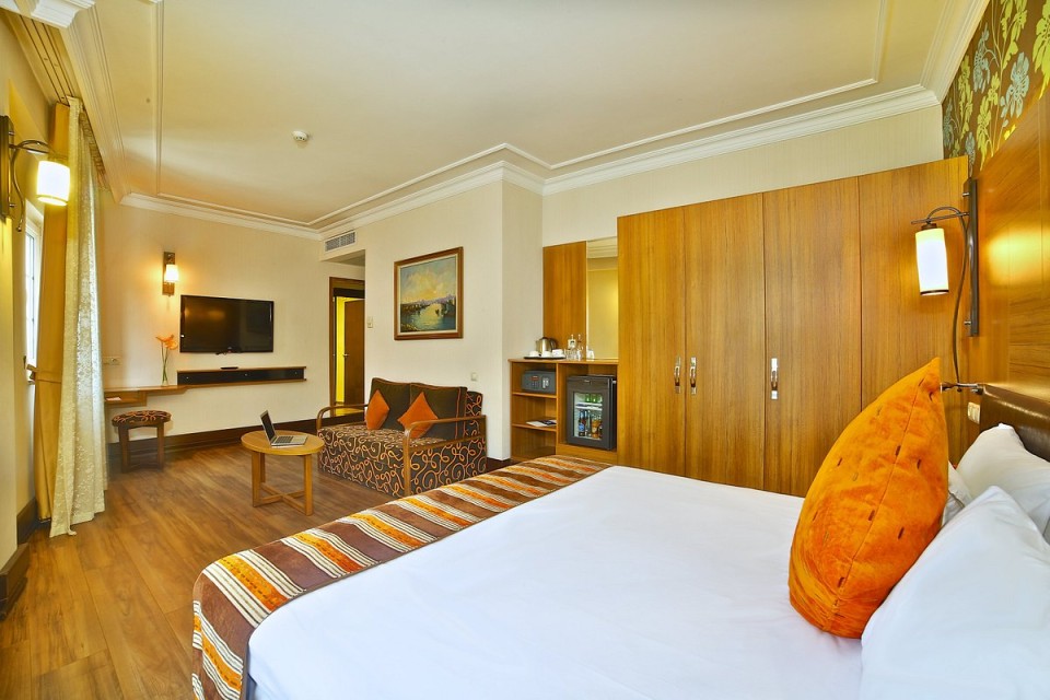 hotels-turkey-istanbul-hotel-Konak-istanbul-konak-hotel-(21)-26ba2c9637d85cfabc7a35aea816c669.jpg