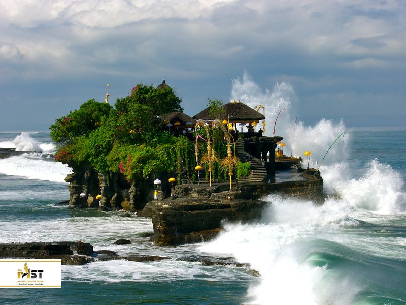 معبد تاناه لوط بالی